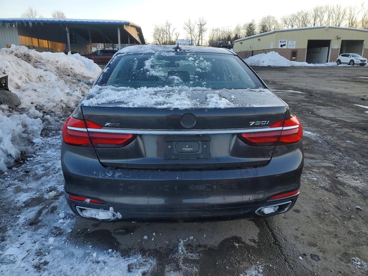 2018 BMW 750I xDrive - Фото 6