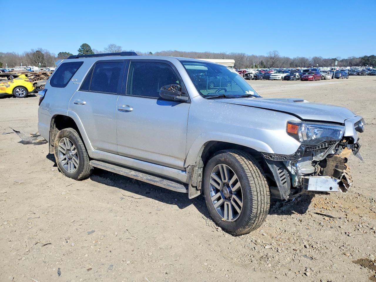 2024 Toyota 4Runner Sr5 Premium - Image 4