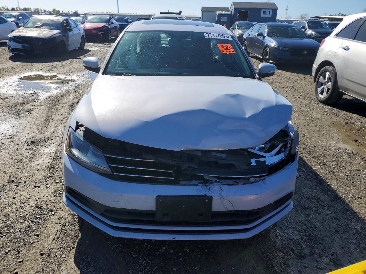 2017 Volkswagen Jetta Se - Фото 5