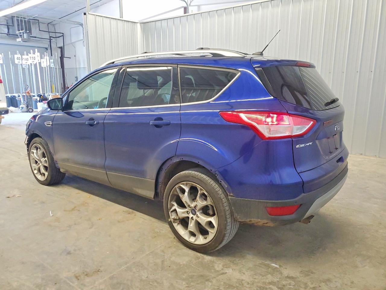 2013 Ford Escape Titanium - Фото 2