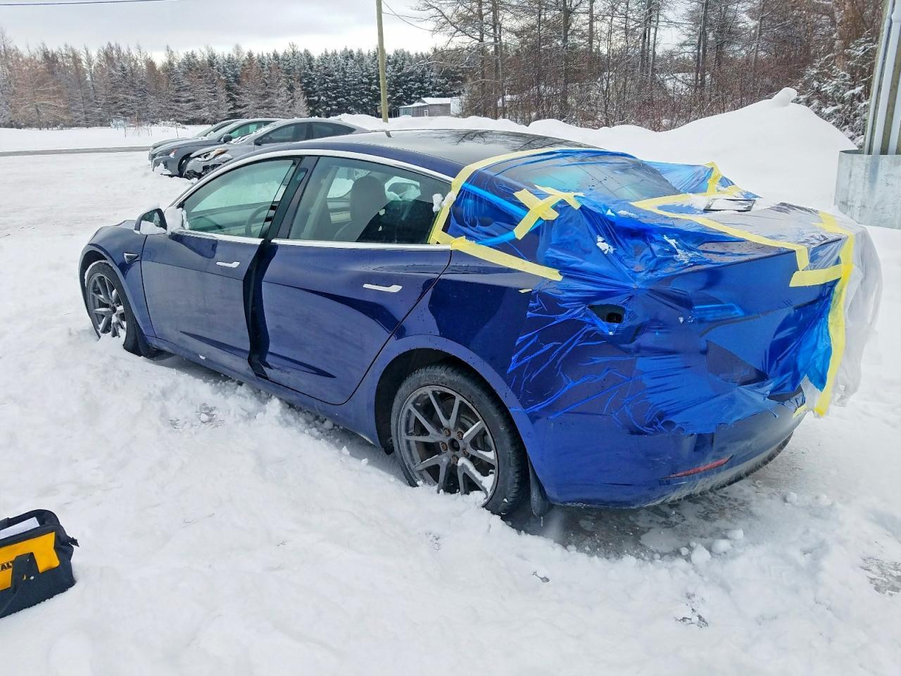 2018 Tesla Model 3 - Фото 2