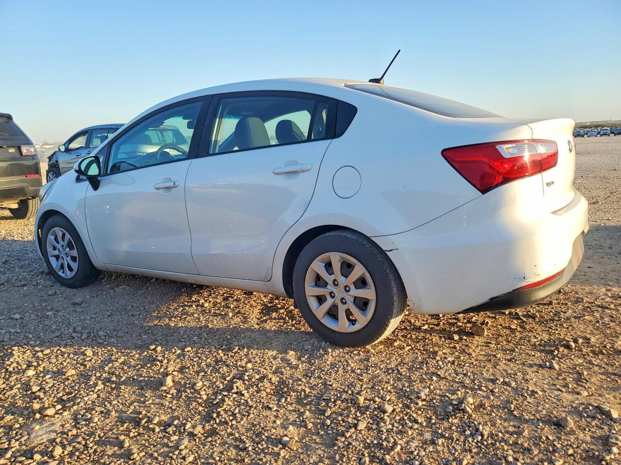 2017 Kia Rio Lx - Фото 2