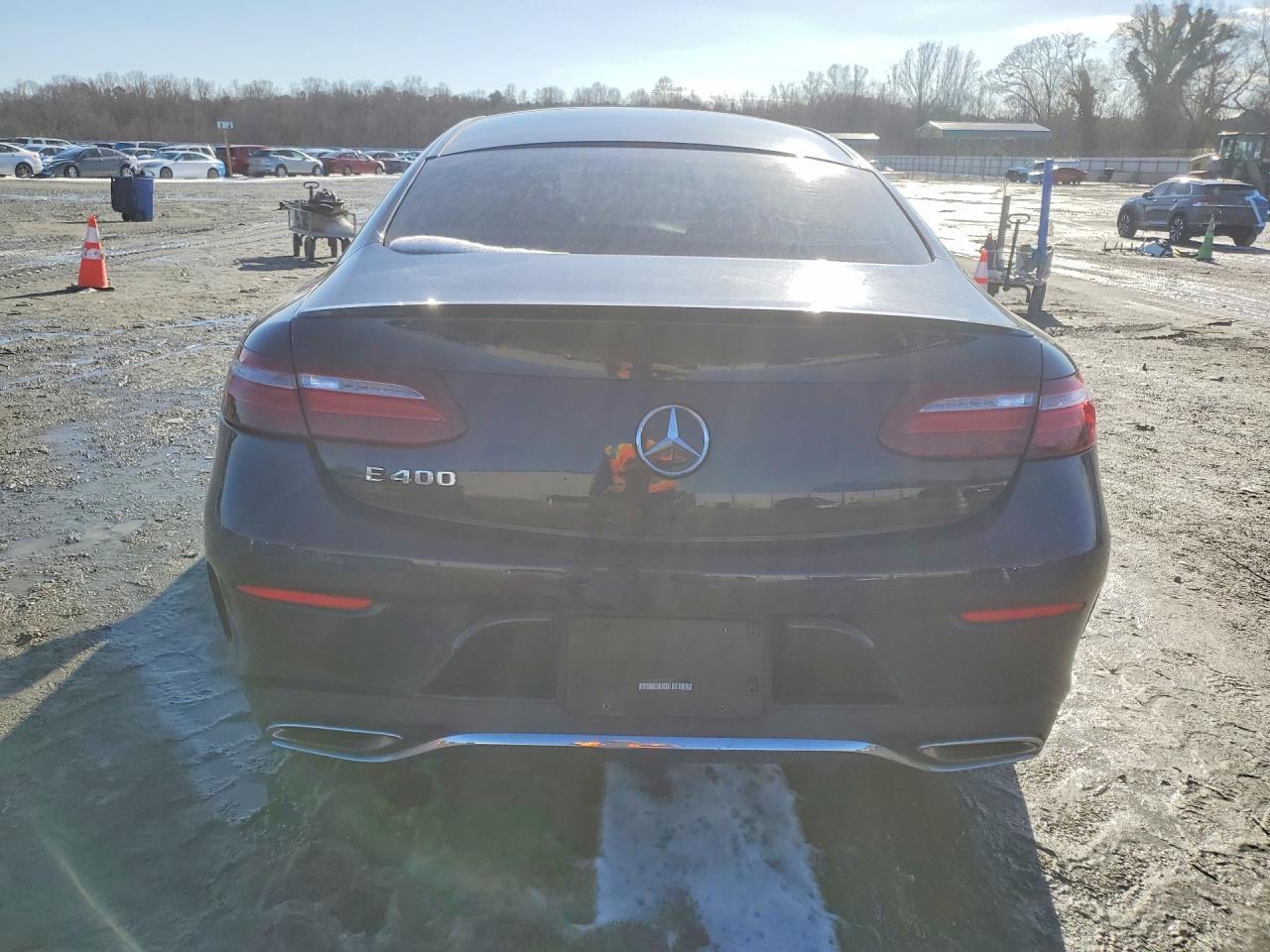 2018 Mercedes-Benz E - Image 6