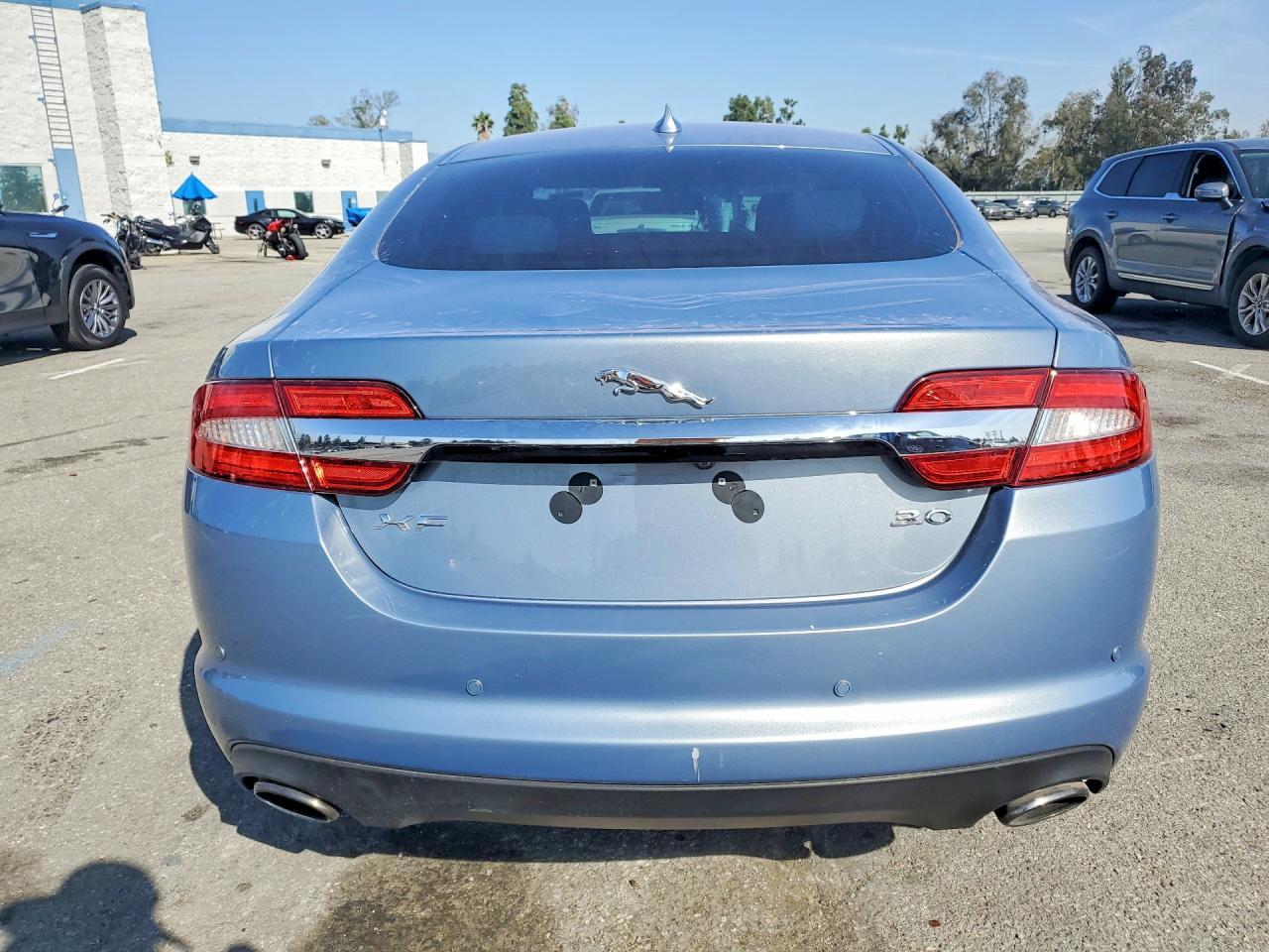 2013 Jaguar Xf - Image 6