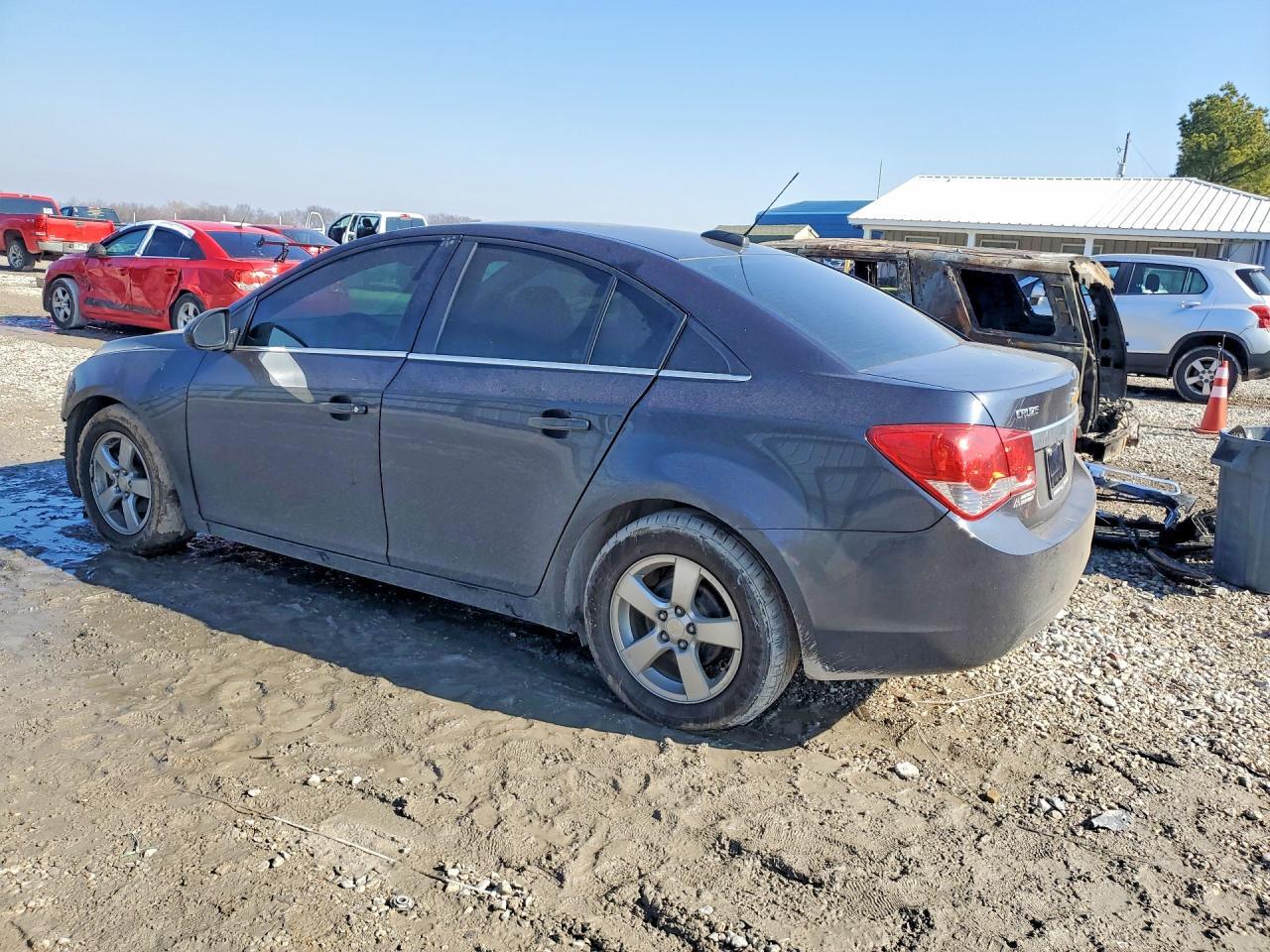 2015 Chevrolet Cruze Lt - Image 2