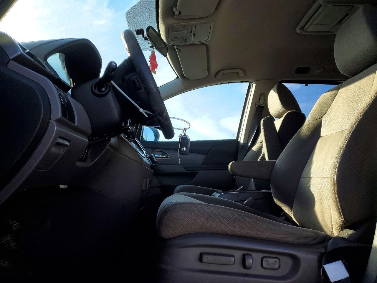 2014 Honda Odyssey Ex - Image 7