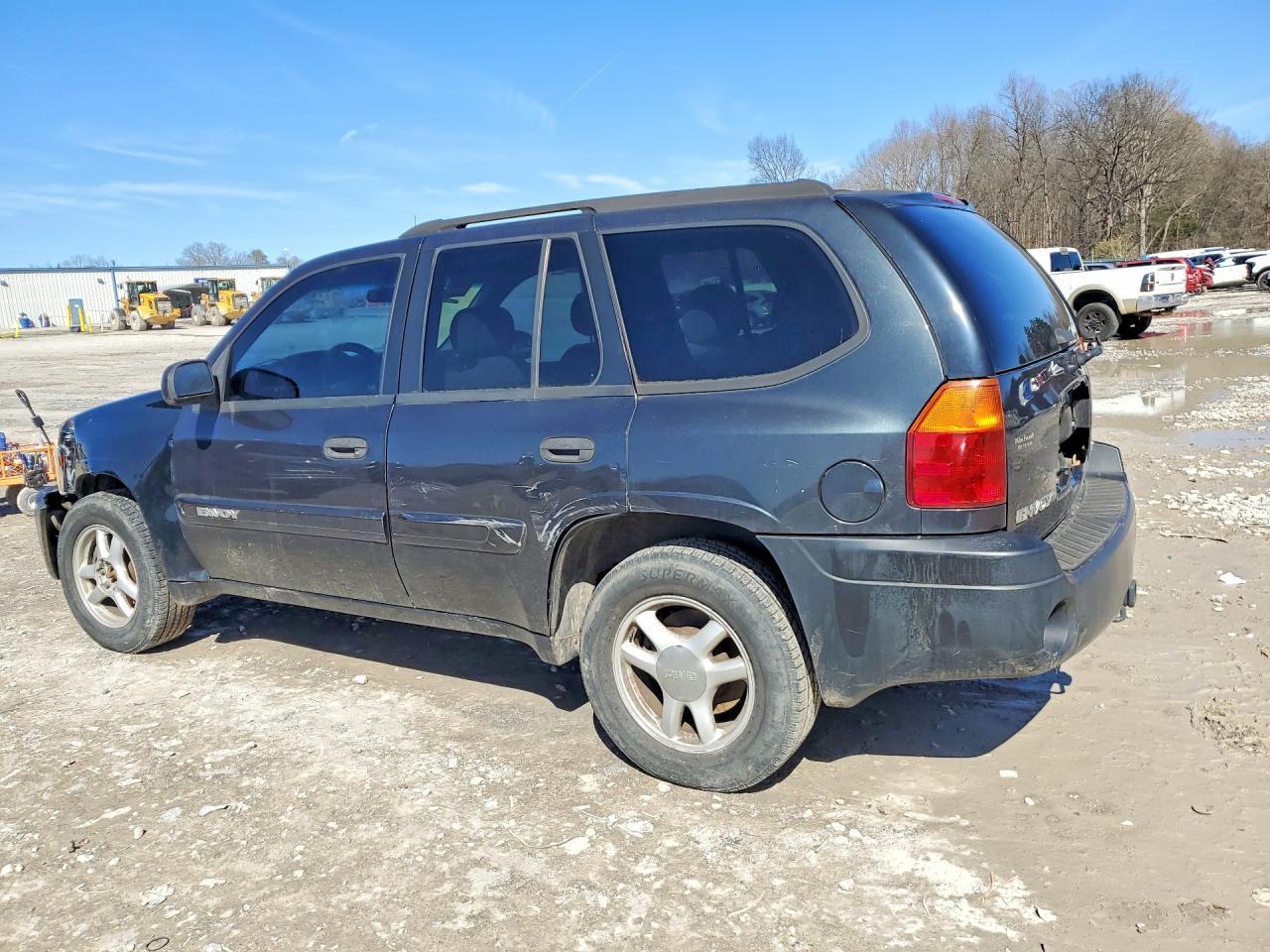 2004 GMC Envoy - Фото 2