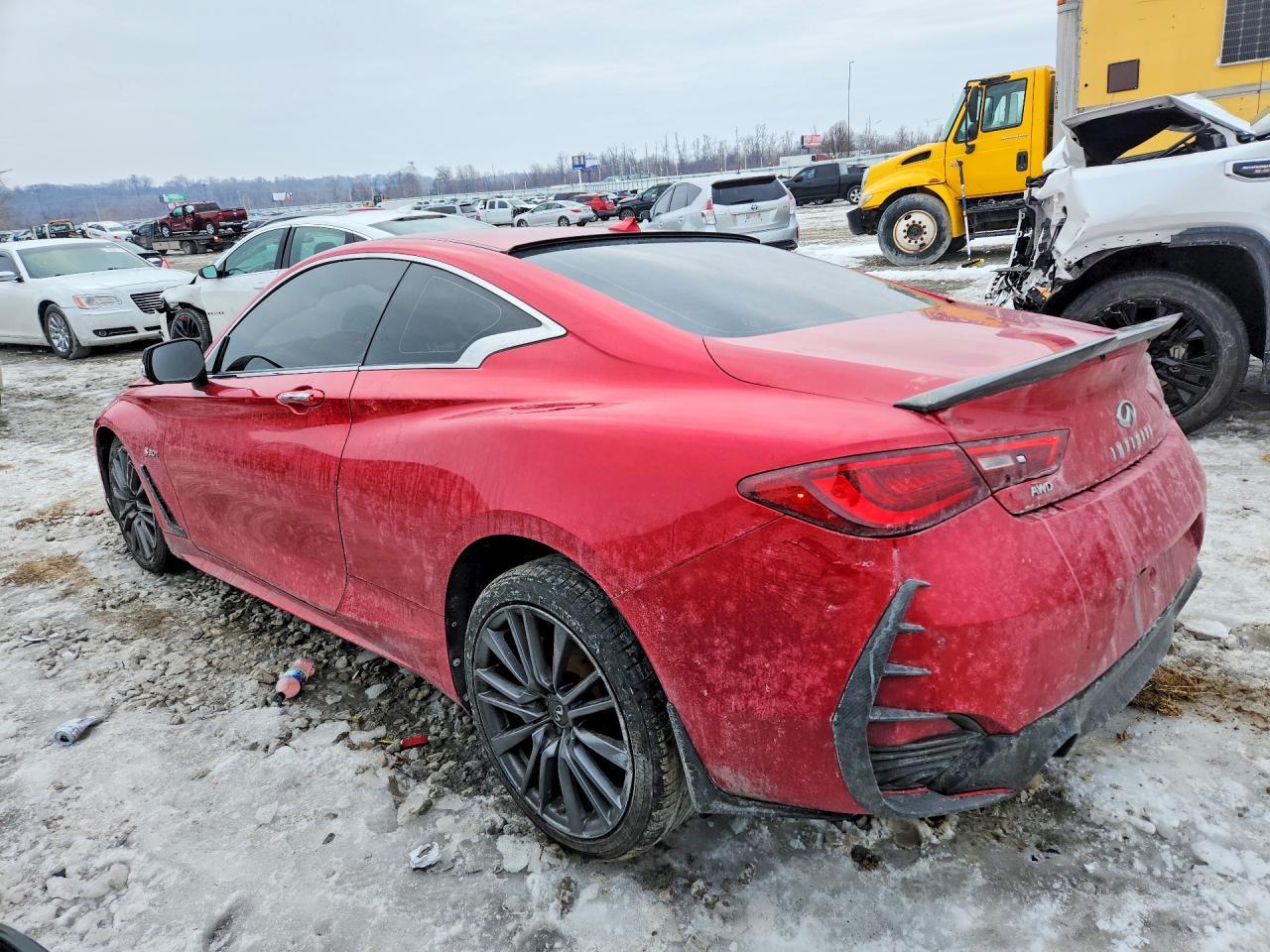2017 Infiniti Q60 Red Sport 400 - Фото 2
