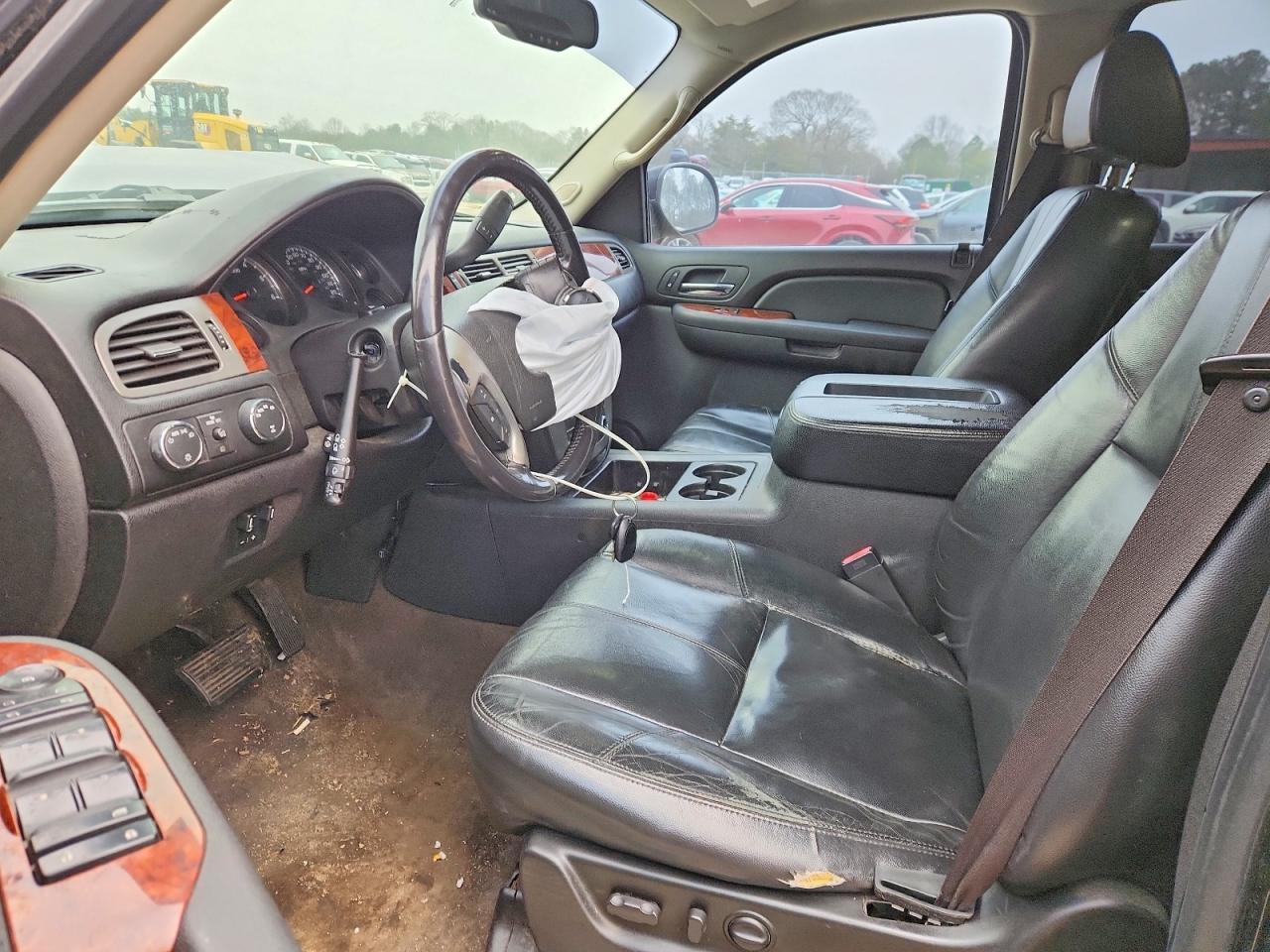 2009 GMC Yukon - Image 7