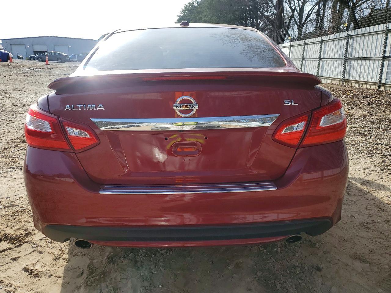 2016 Nissan Altima 2.5 - Image 6