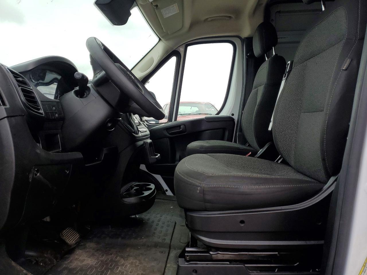 2023 Ram Promaster 2500 Delivery Van - Image 7
