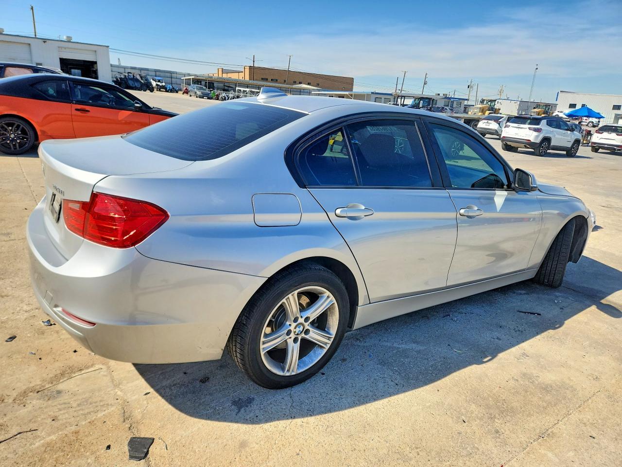 2014 BMW 328 I - Фото 3
