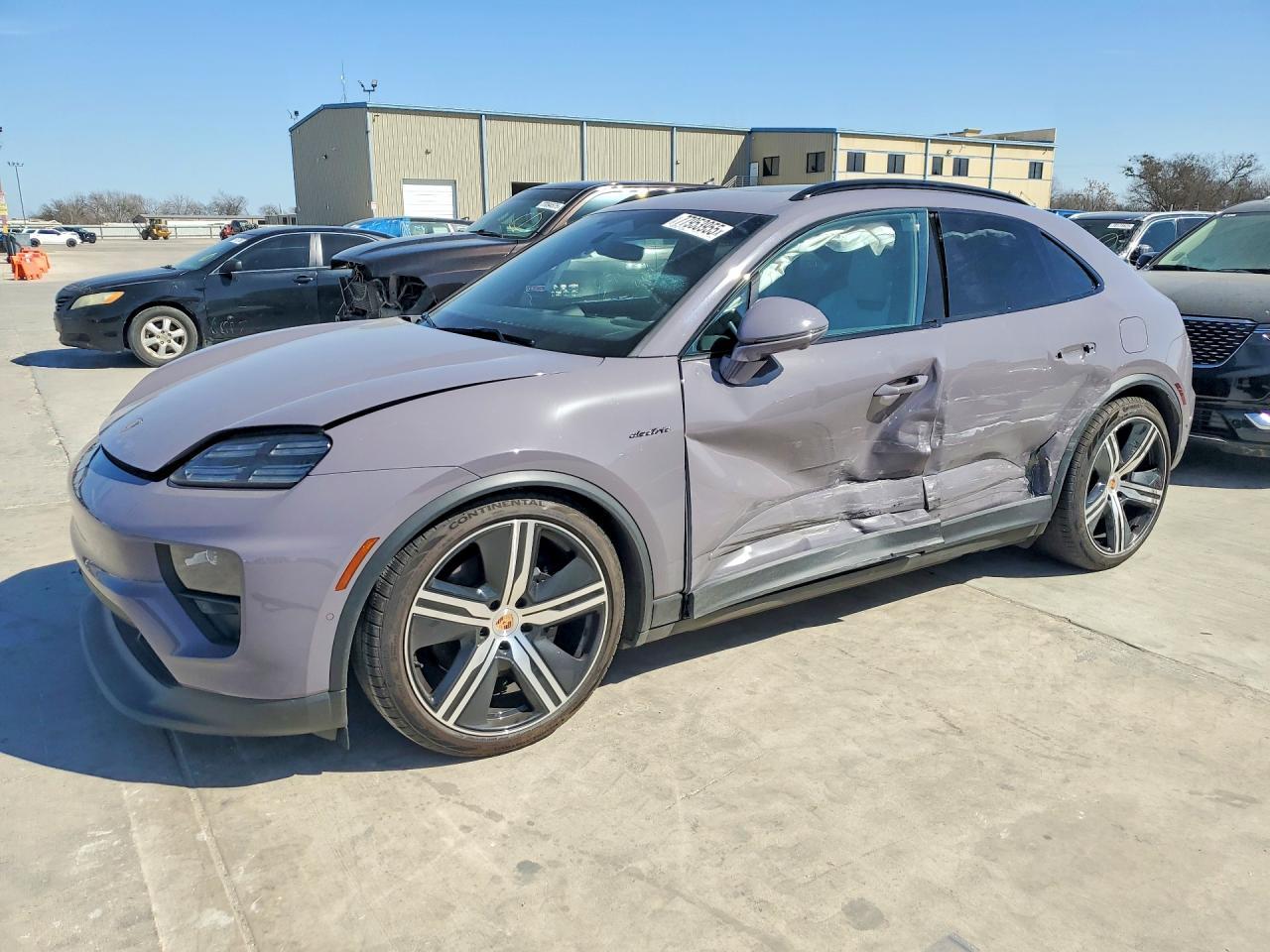2025 Porsche Macan 4S