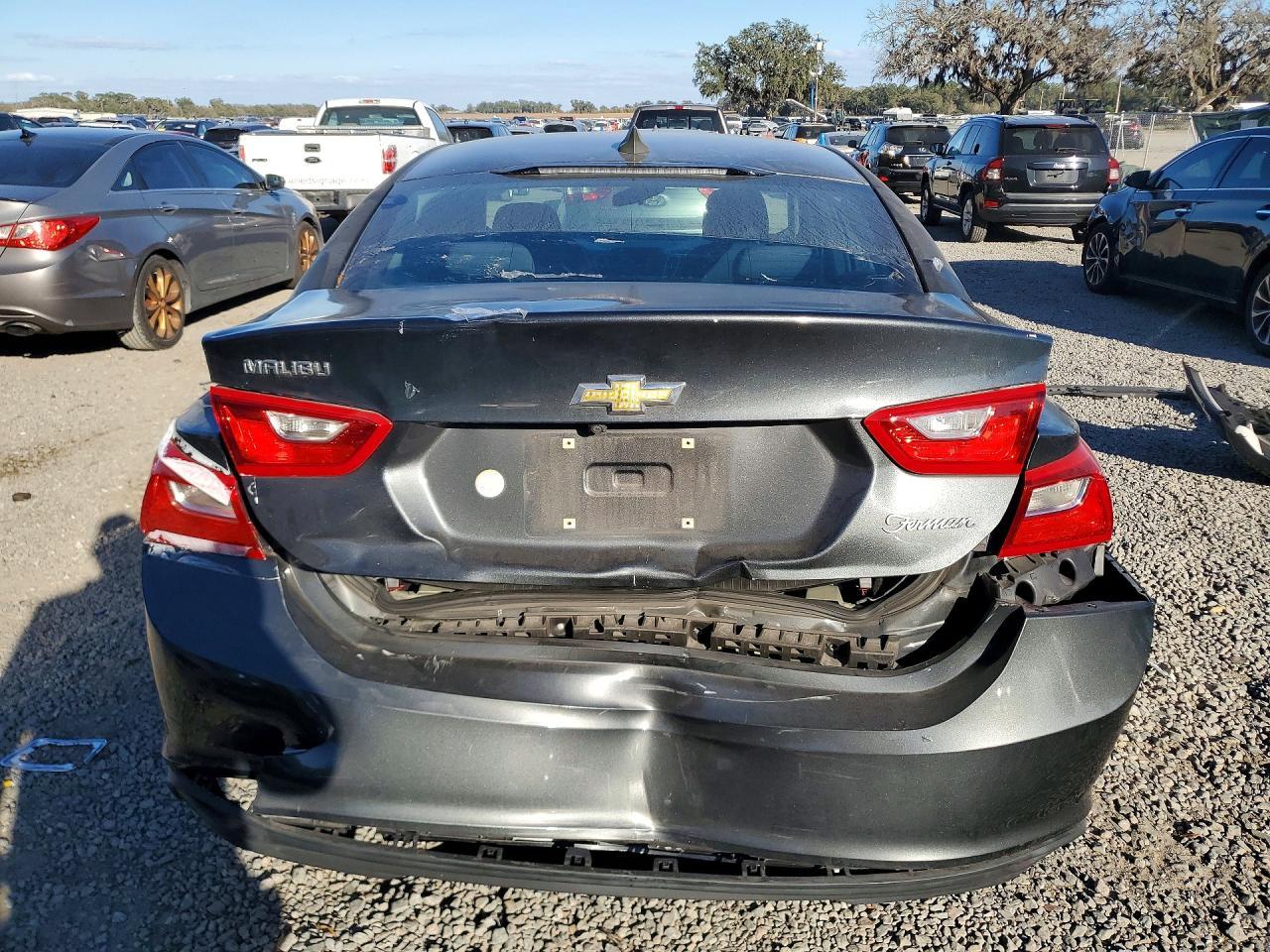 2017 Chevrolet Malibu Ls - Фото 6