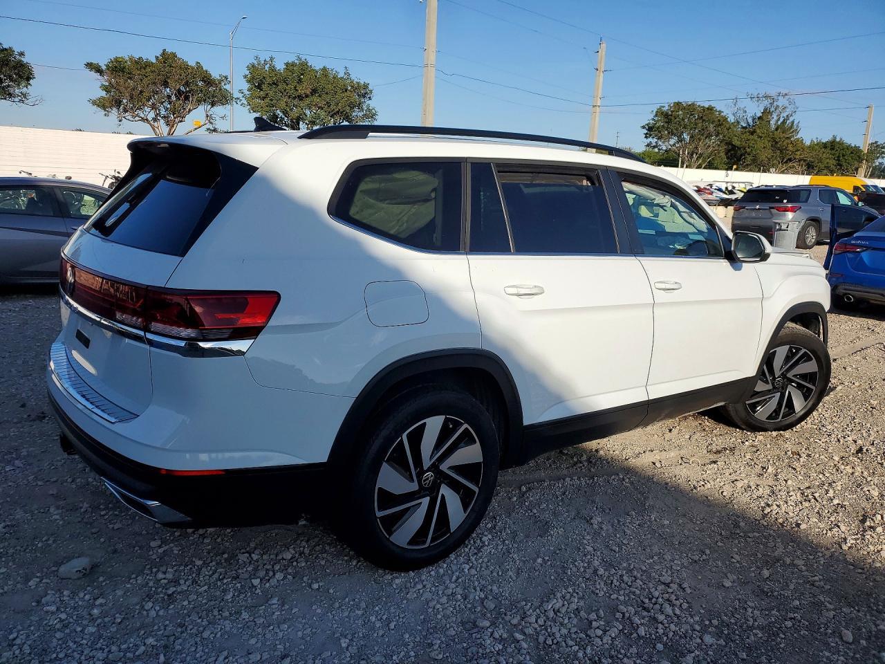 2024 Volkswagen Atlas Se - Фото 3