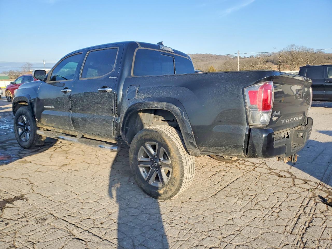 2018 Toyota Tacoma Double Cab - Image 2