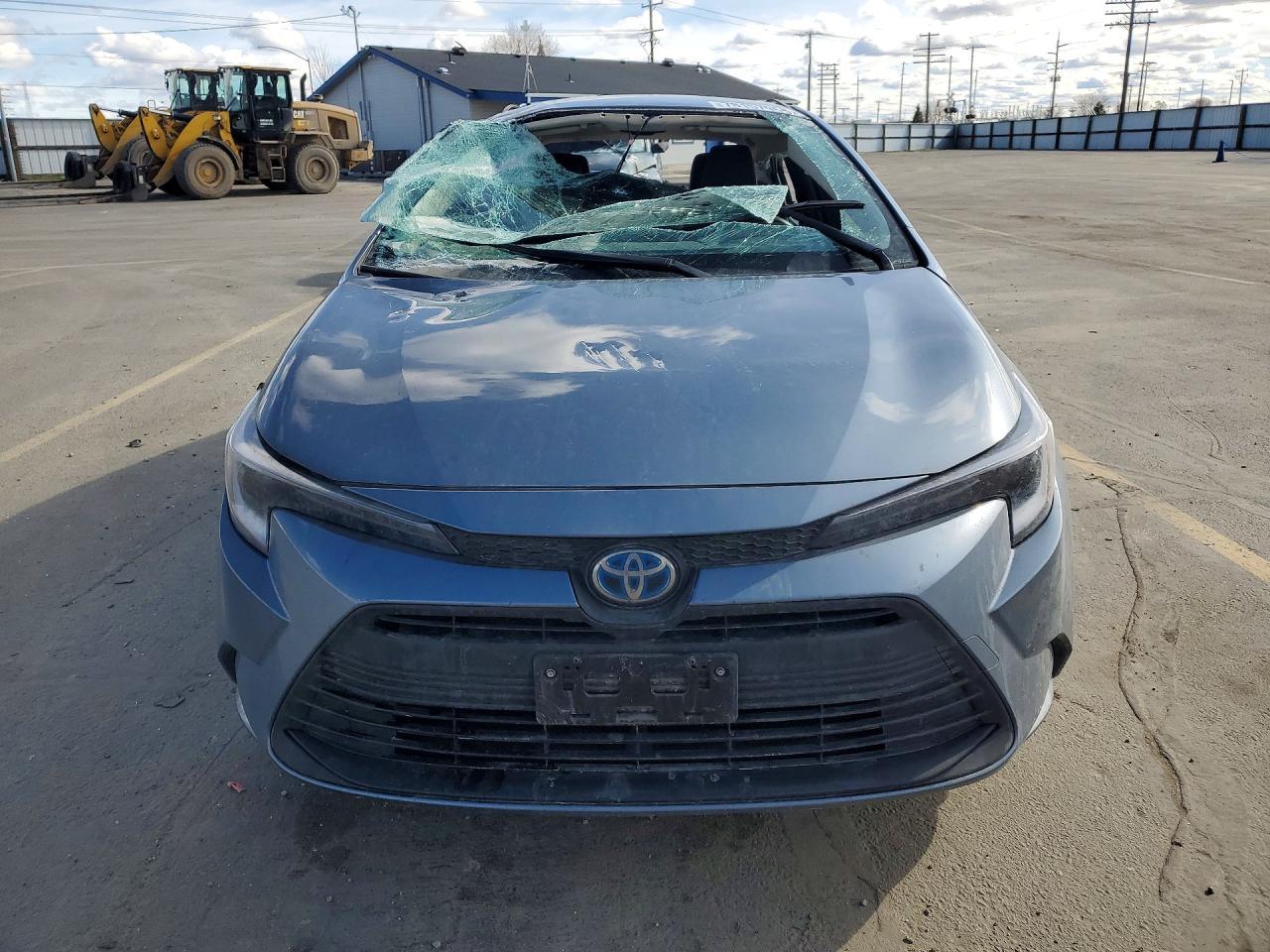 2025 Toyota Corolla Le - Image 5