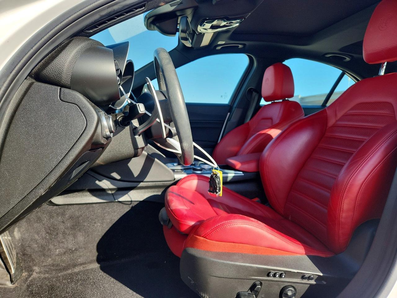 2023 Alfa Romeo Giulia Ti - Фото 7