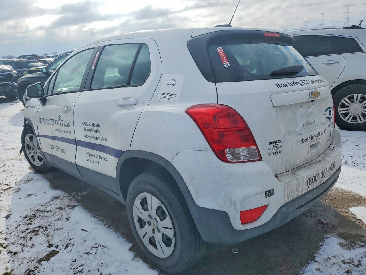 2019 Chevrolet Trax Ls - Image 2