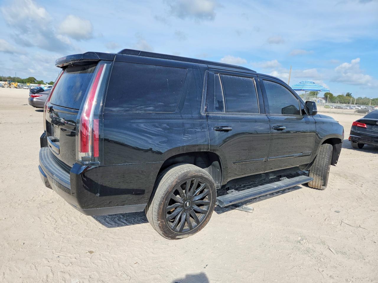 2019 Cadillac Escalade Platinum - Фото 3