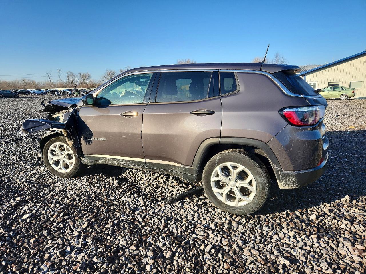 2024 Jeep Compass Sport - Фото 2