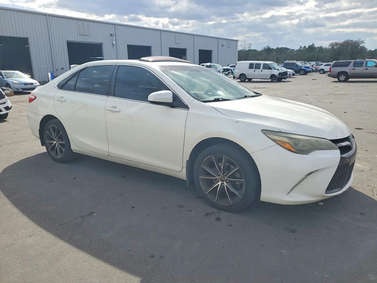 2015 Toyota Camry Xse V6 - Фото 4