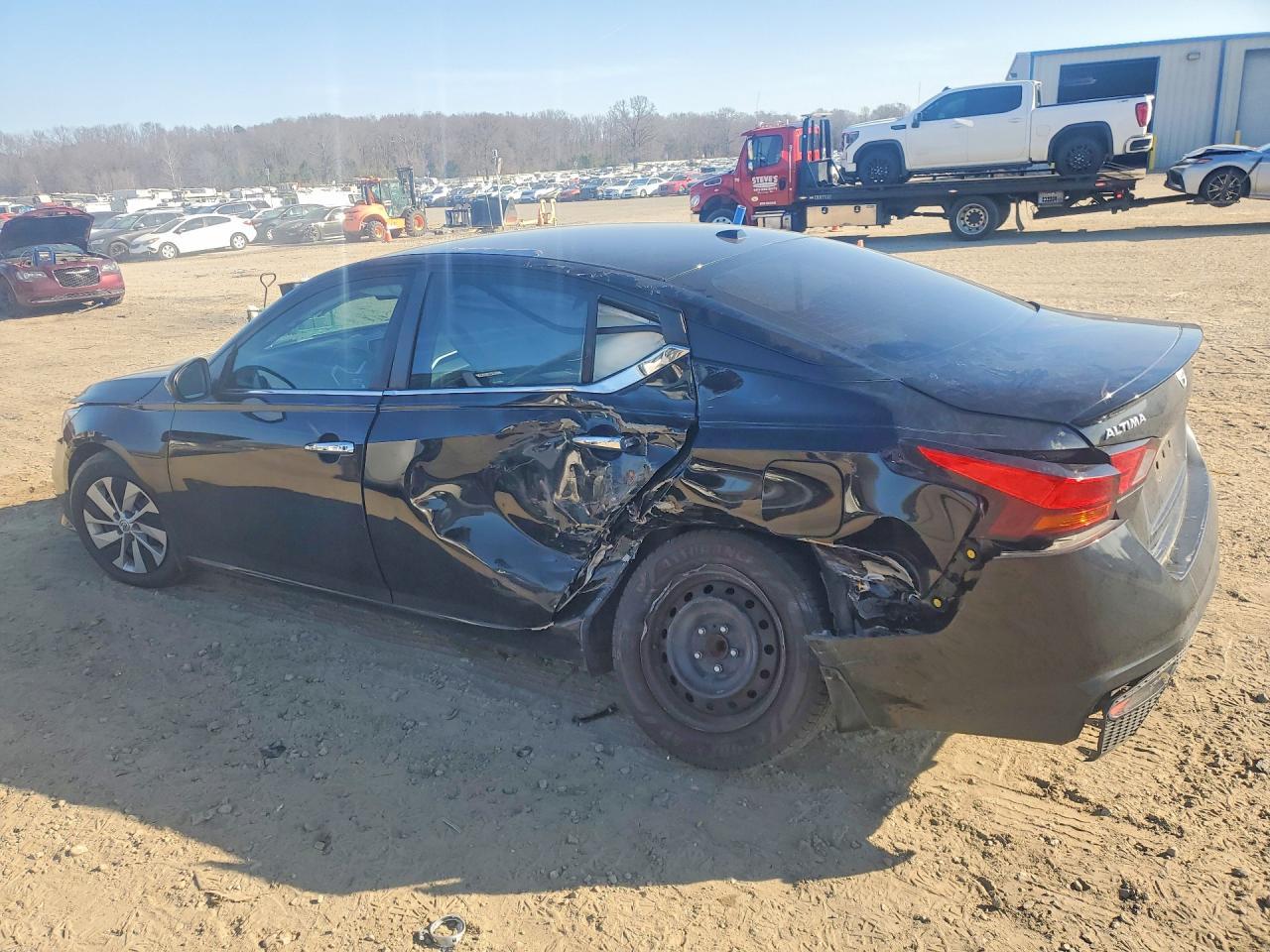 2019 Nissan Altima S - Image 2