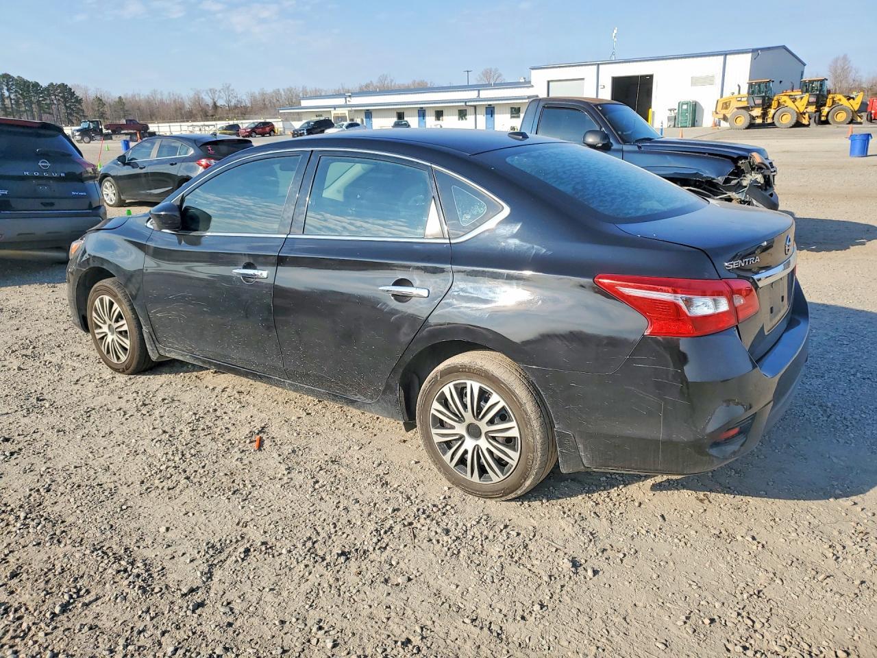 2016 Niss Sentra S - Image 2