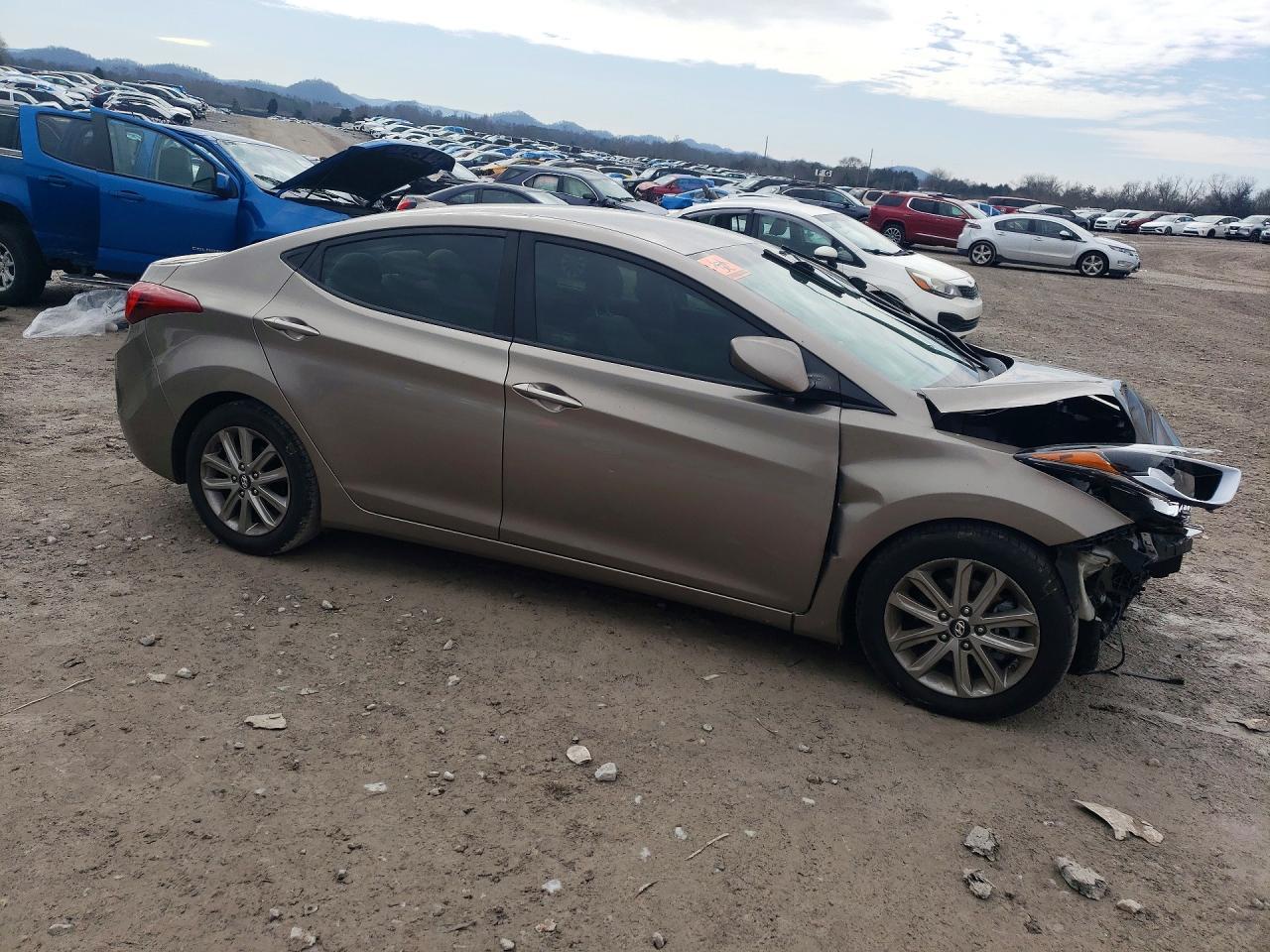 2016 Hyundai Elantra Se - Фото 4