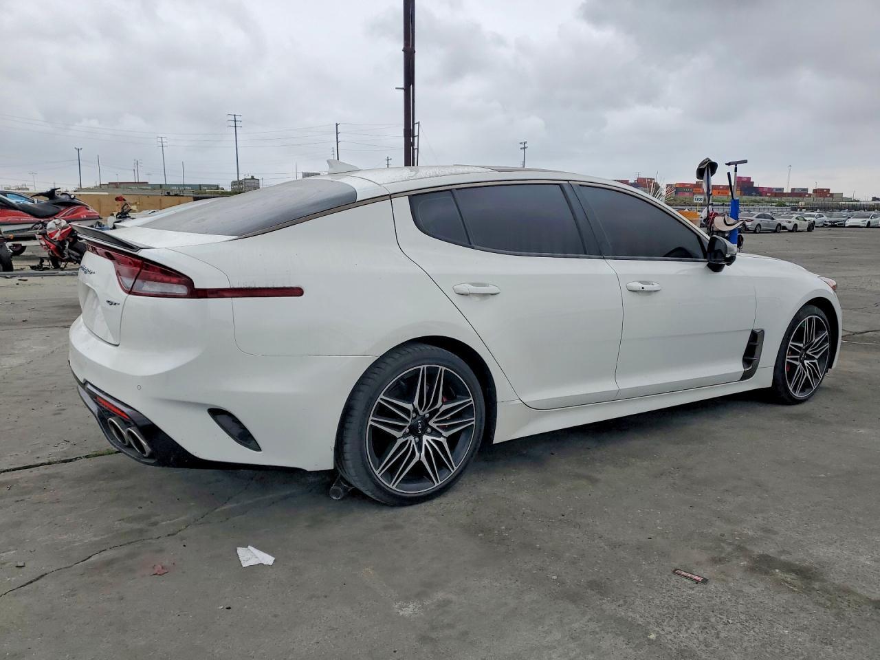 2022 Kia Stinger Gt2 - Фото 3