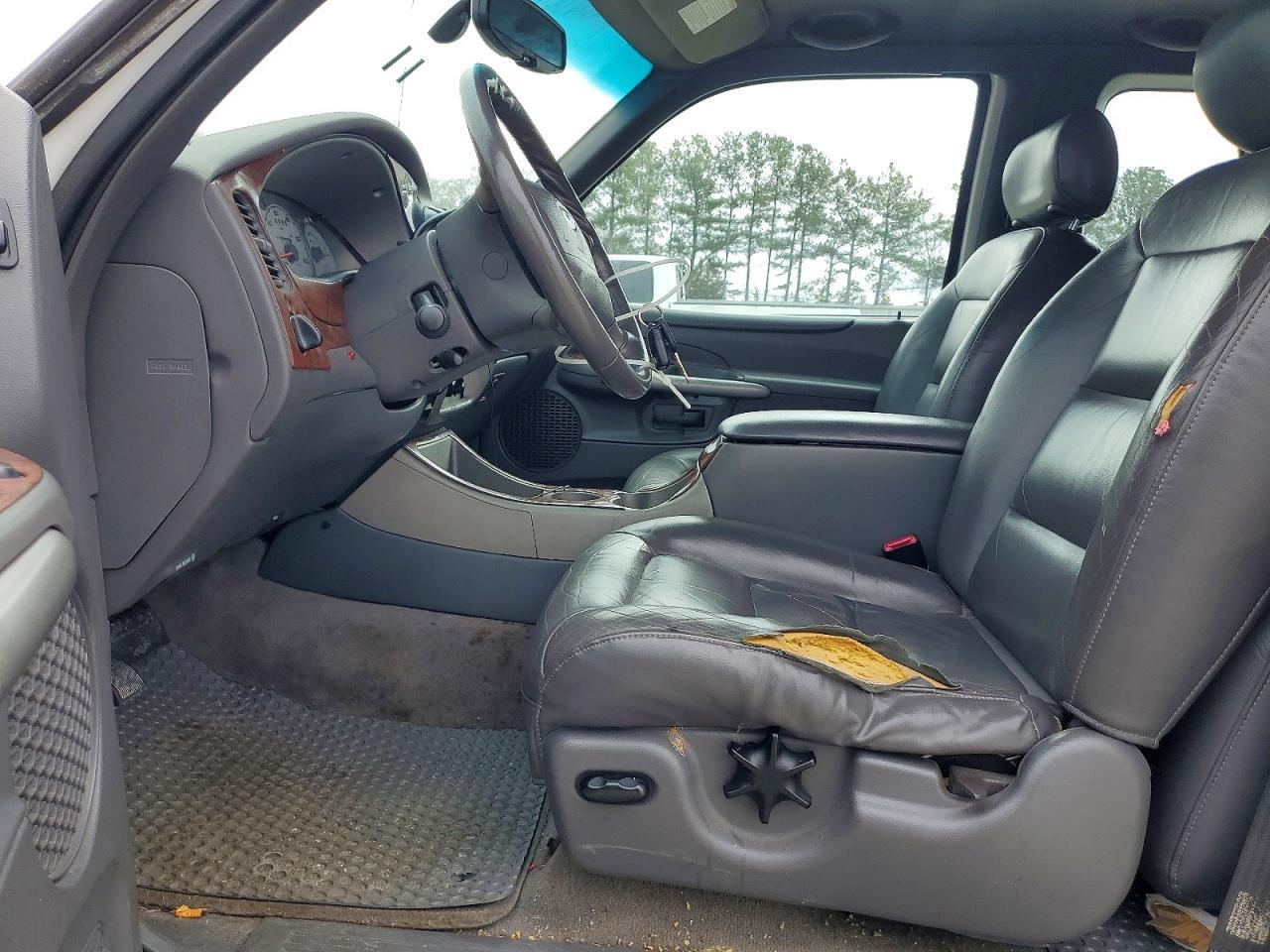 2002 Ford Explorer Sport - Фото 7