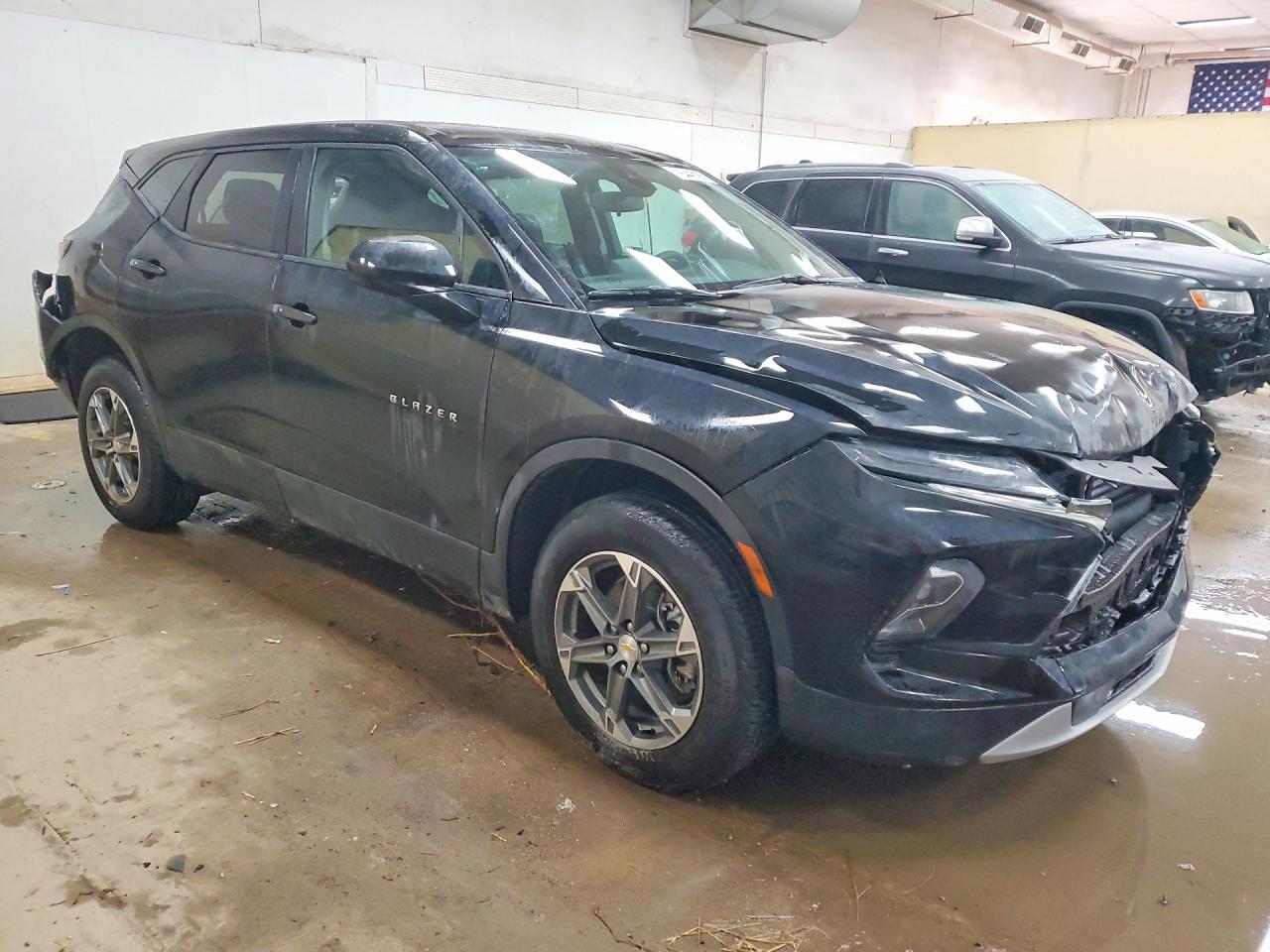 2025 Chevrolet Blazer 2Lt - Image 4