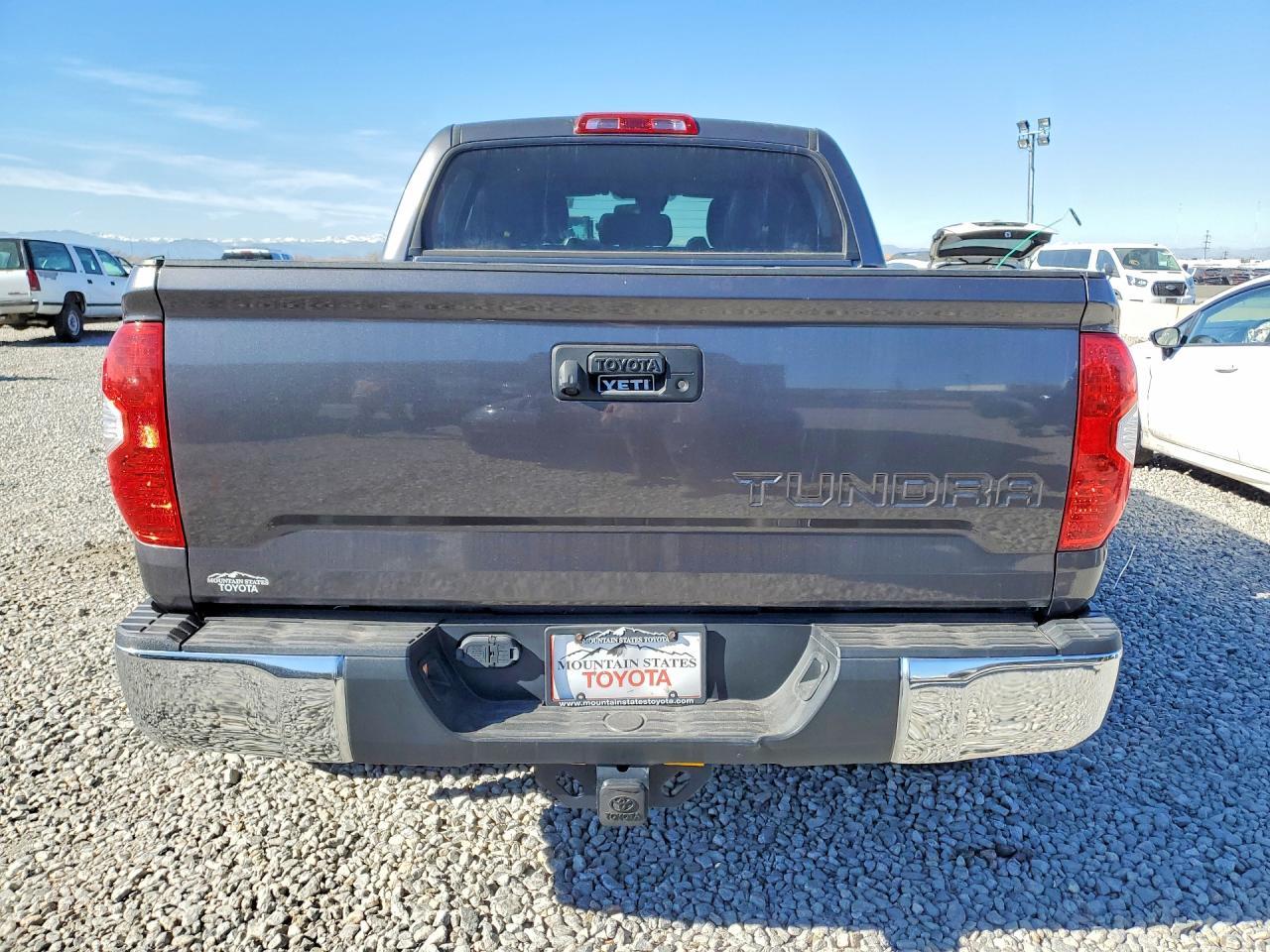 2019 Toyota Tundra Crewmax Sr5 - Image 6