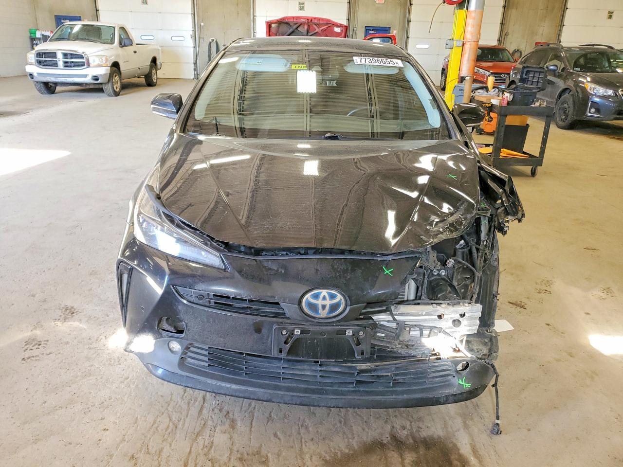 2022 Toyota Prius Le - Фото 5
