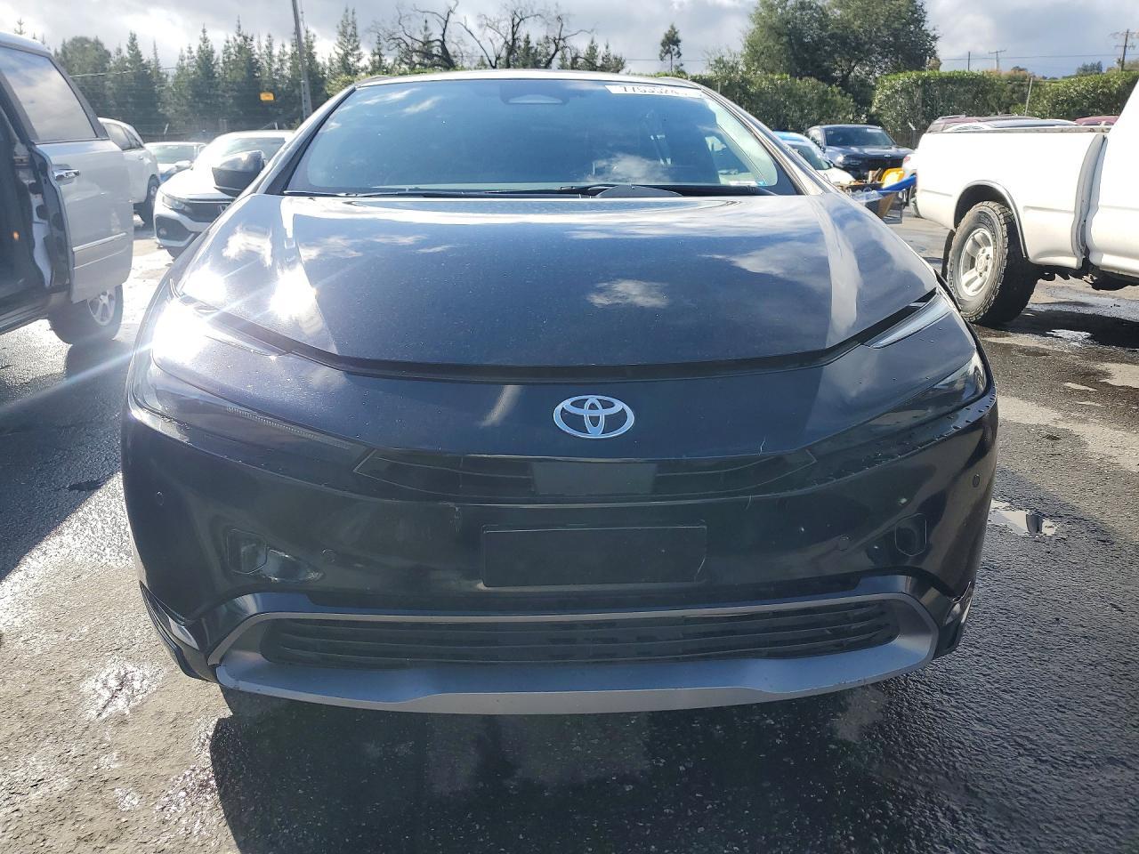 2023 Toyota Prius Le - Фото 5