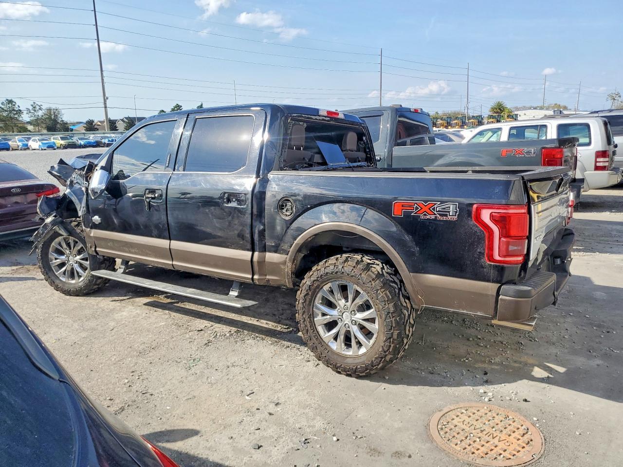 2017 Ford F150 Supercrew - Фото 2