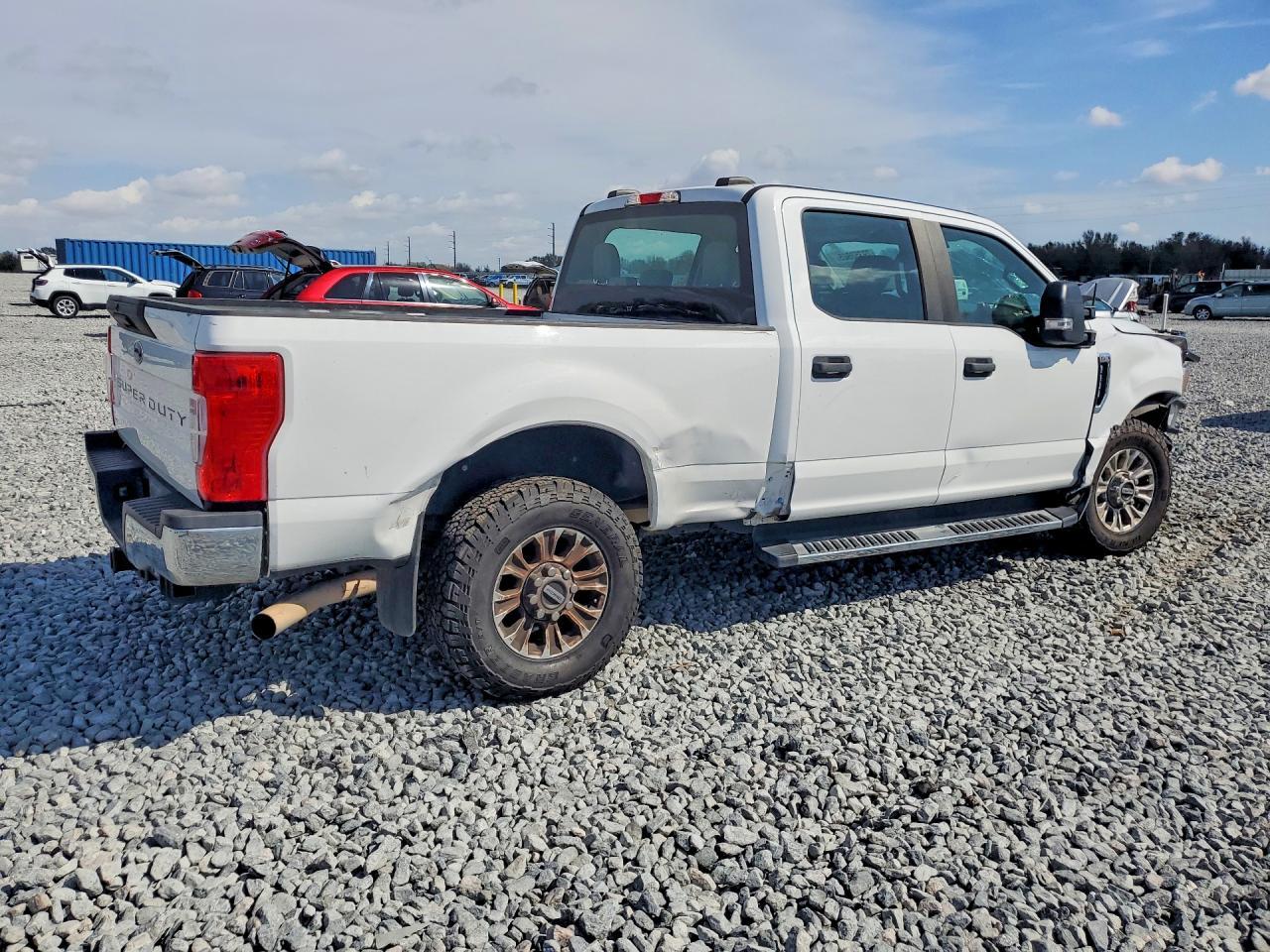 2020 Ford F250 Super Duty - Фото 3