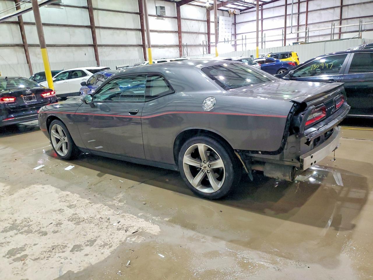 2017 Dodge Challenger R - Фото 2