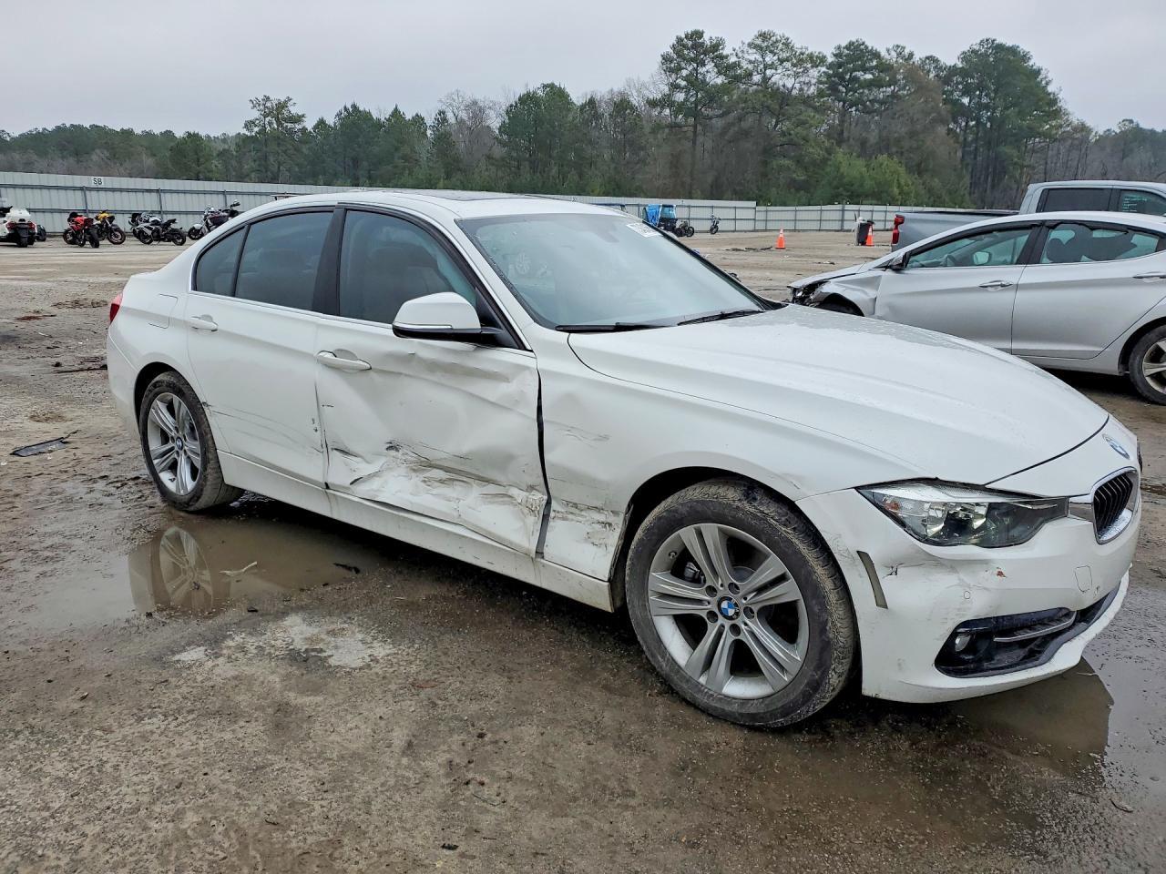 2017 BMW 330 I - Image 4