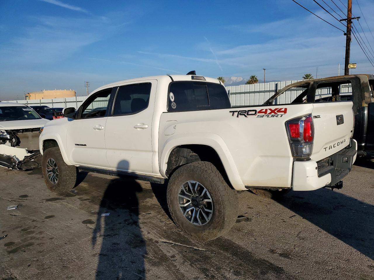 2022 Toyota Tacoma Trd Sport - Image 2
