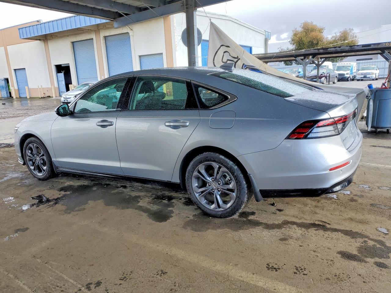 2025 Honda Accord Hybrid Exl - Image 2