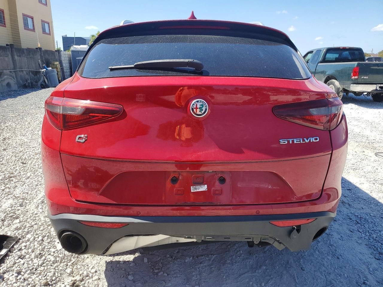 2018 Alfa Romeo Stelvio - Image 6