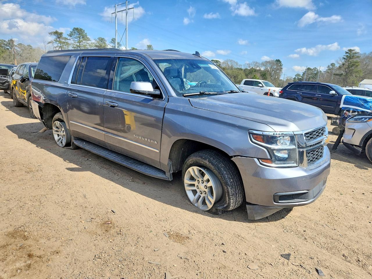 2018 Chevrolet Suburban C1500 Lt - Фото 4