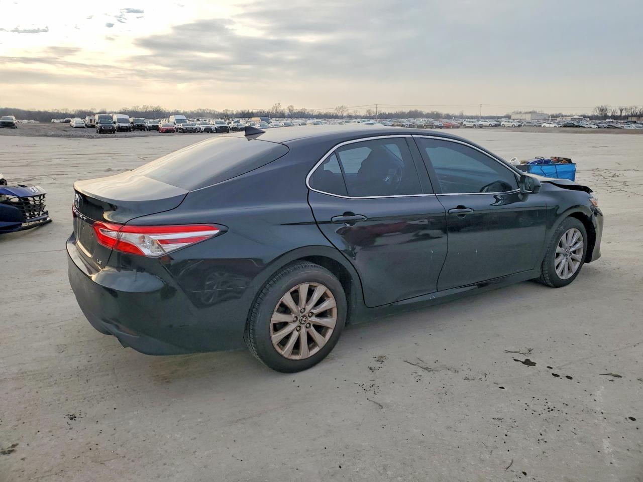 2020 Toyota Camry Le - Image 3