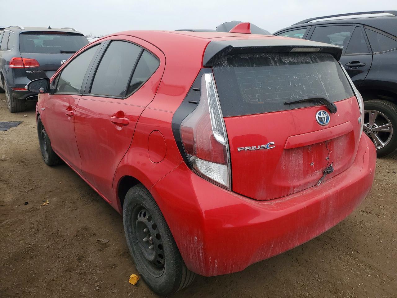 2015 Toyota Prius C - Image 2