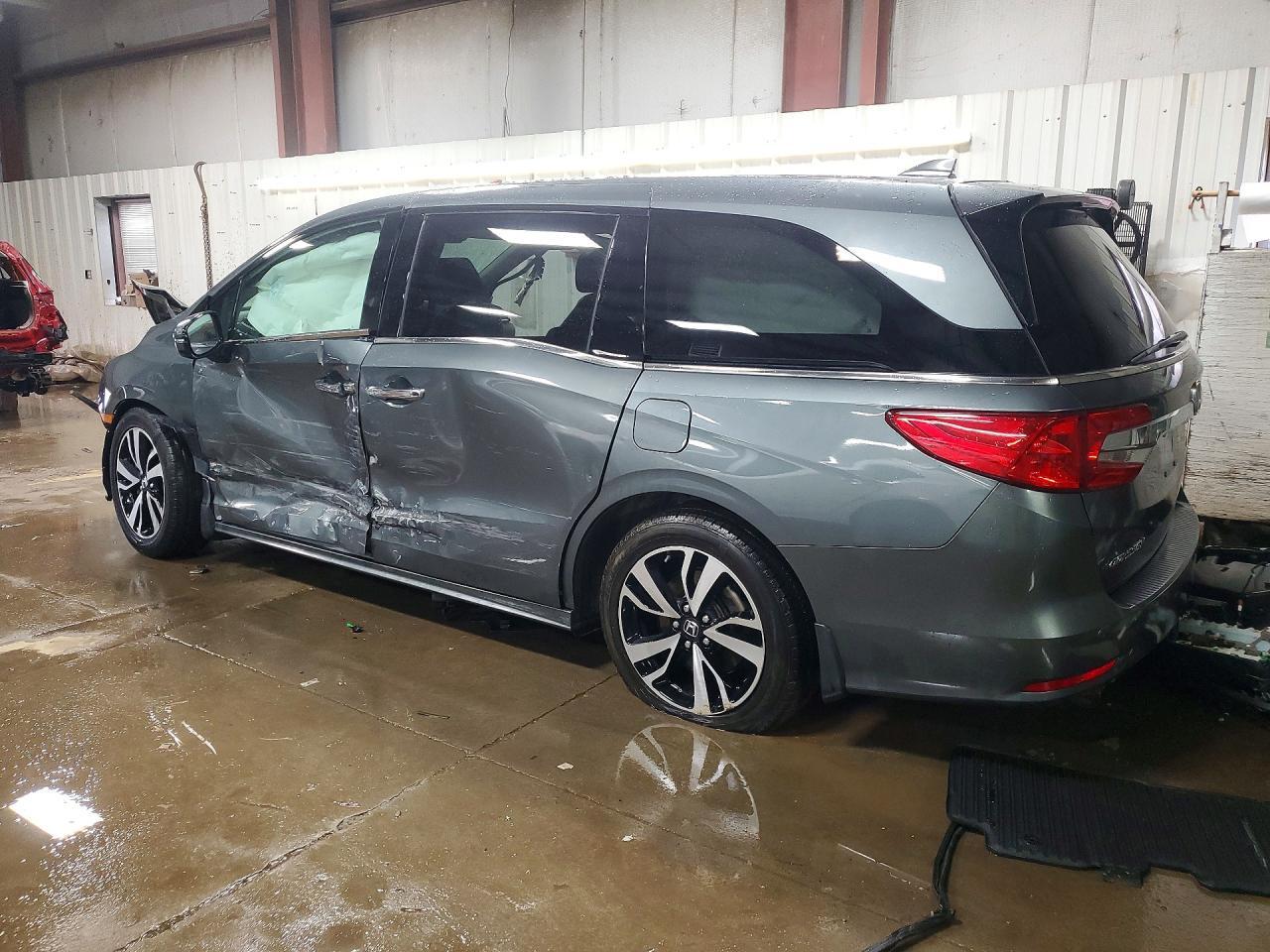 2020 Honda Odyssey Elite - Image 2