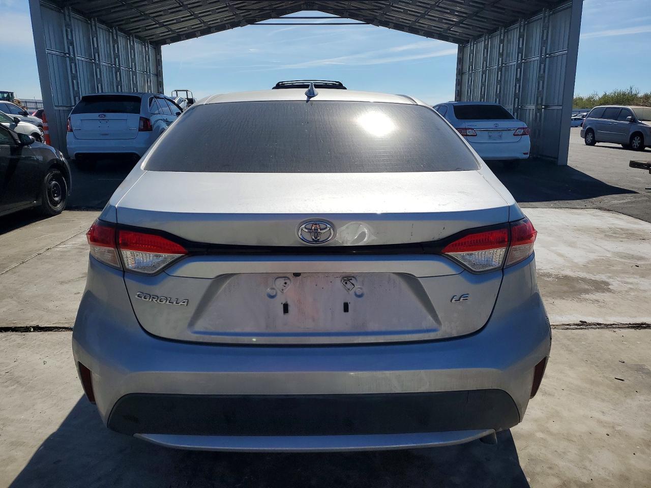 2022 Toyota Corolla Le - Image 6
