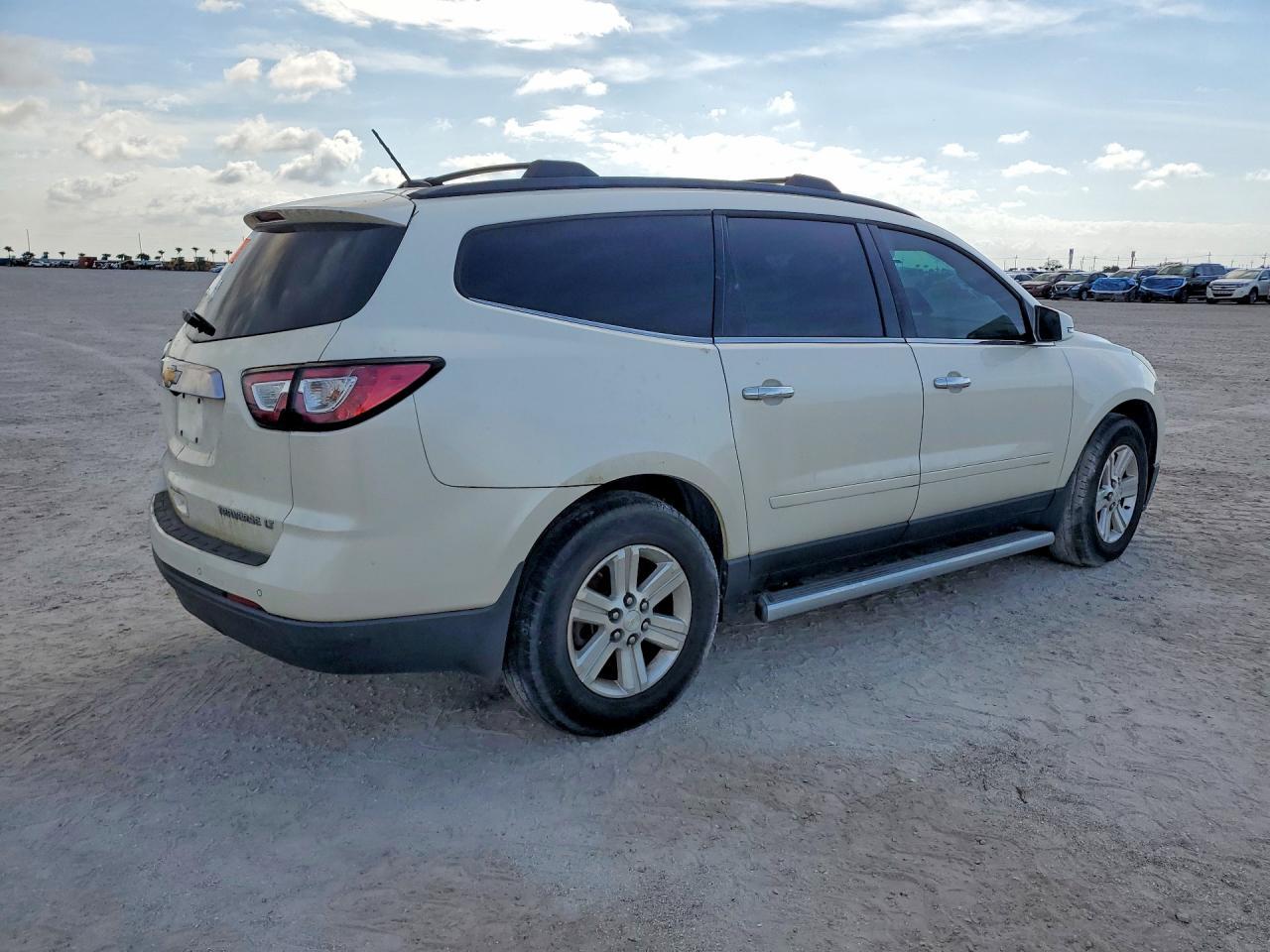 2014 Chevrolet Traverse Lt - Фото 3