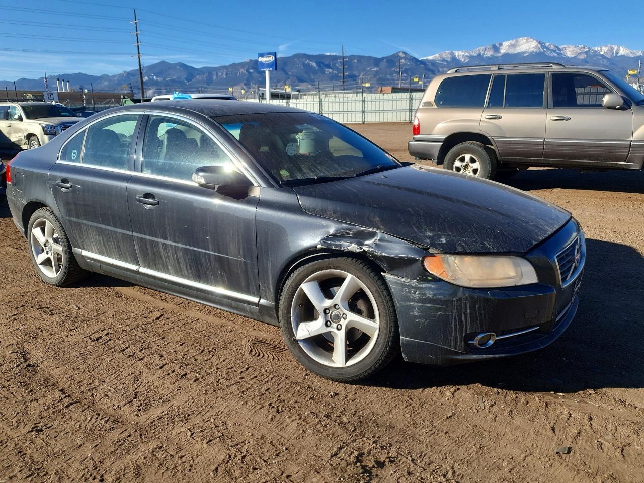 2010 Volvo S80 - Image 4