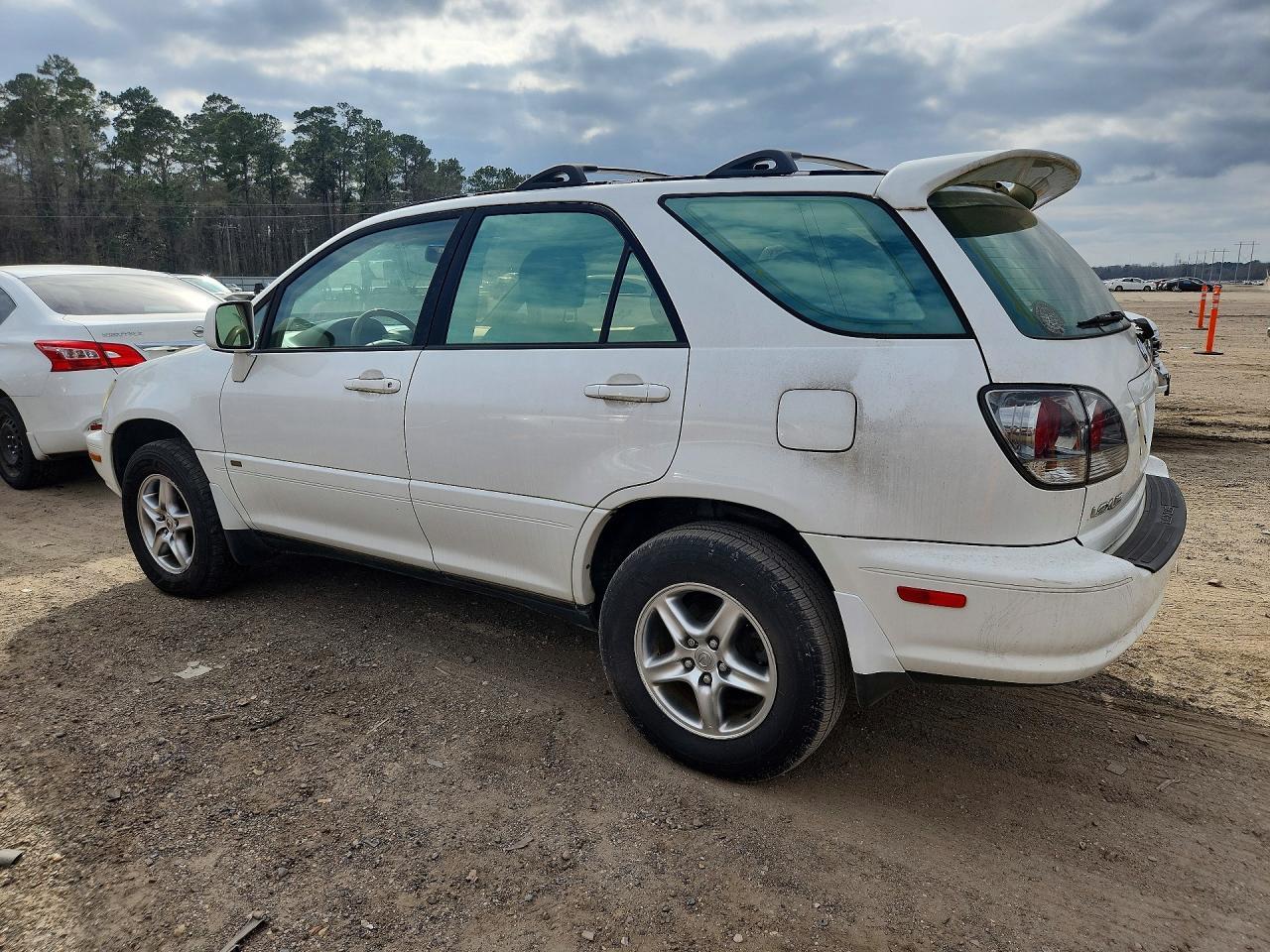 2002 Lexus Rx 300 - Image 2